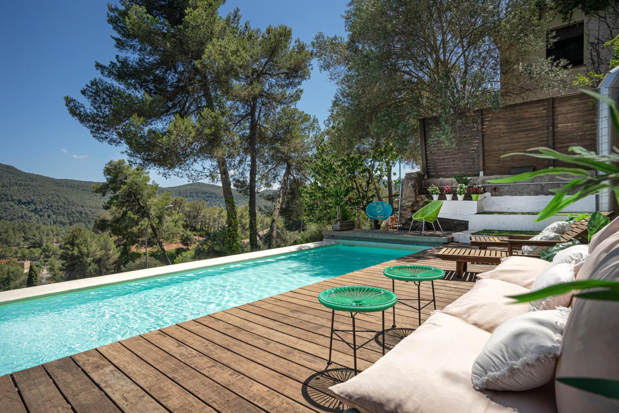 The Loft - With Private Pool & Jacuzzi Villa Corbera de Llobregat Bagian luar foto