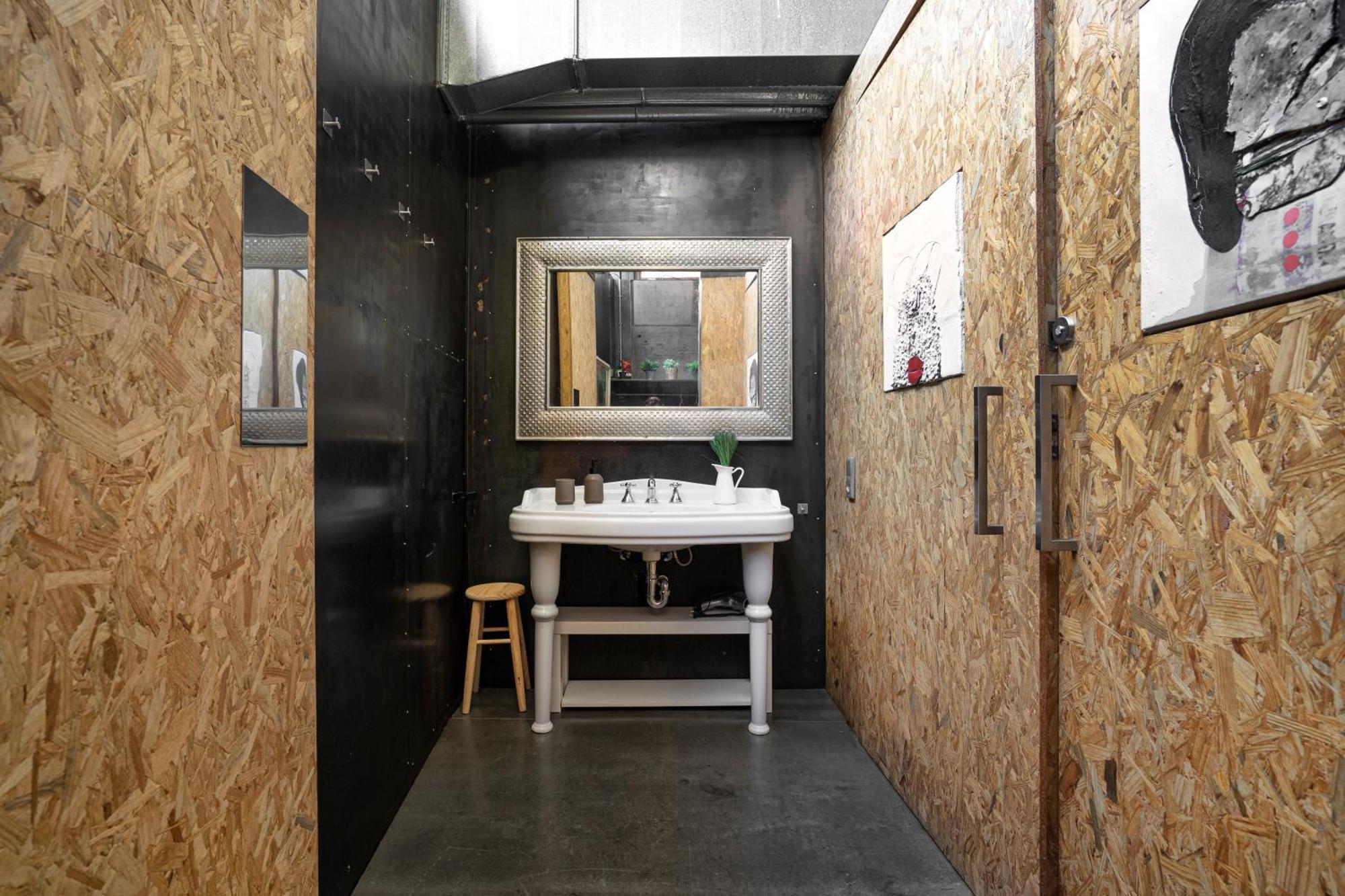 The Loft - With Private Pool & Jacuzzi Villa Corbera de Llobregat Bagian luar foto